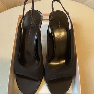 Selling this bandolino brand heels. Never been worn.